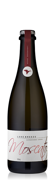 Wine label design - Lake Breeze Moscato